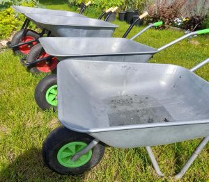 wheelbarrows for water storage